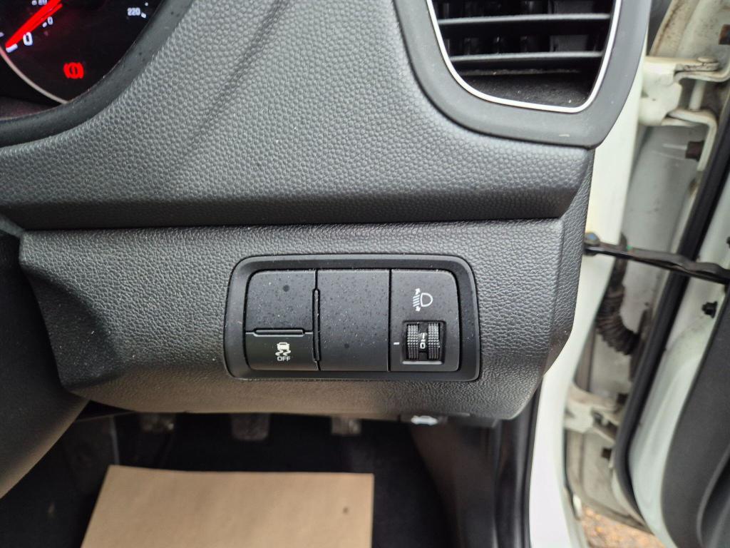 Used Hyundai i20 2018 for sale - 77791904: Photo 19