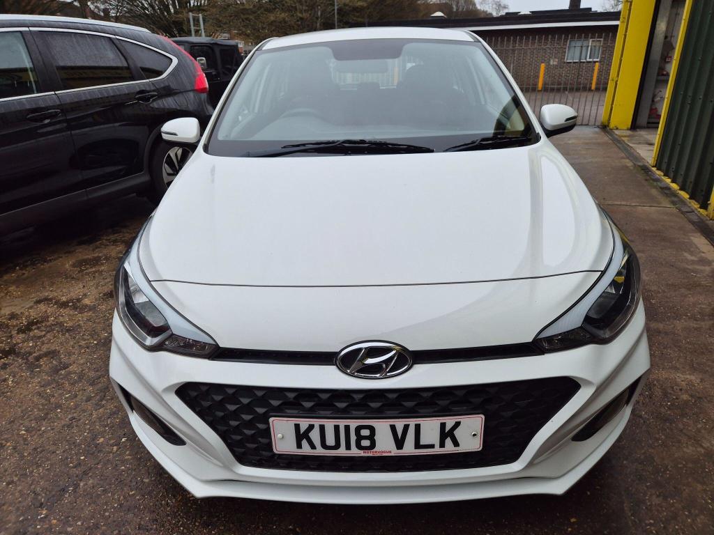 Used Hyundai i20 2018 for sale - 77791904: Photo 2