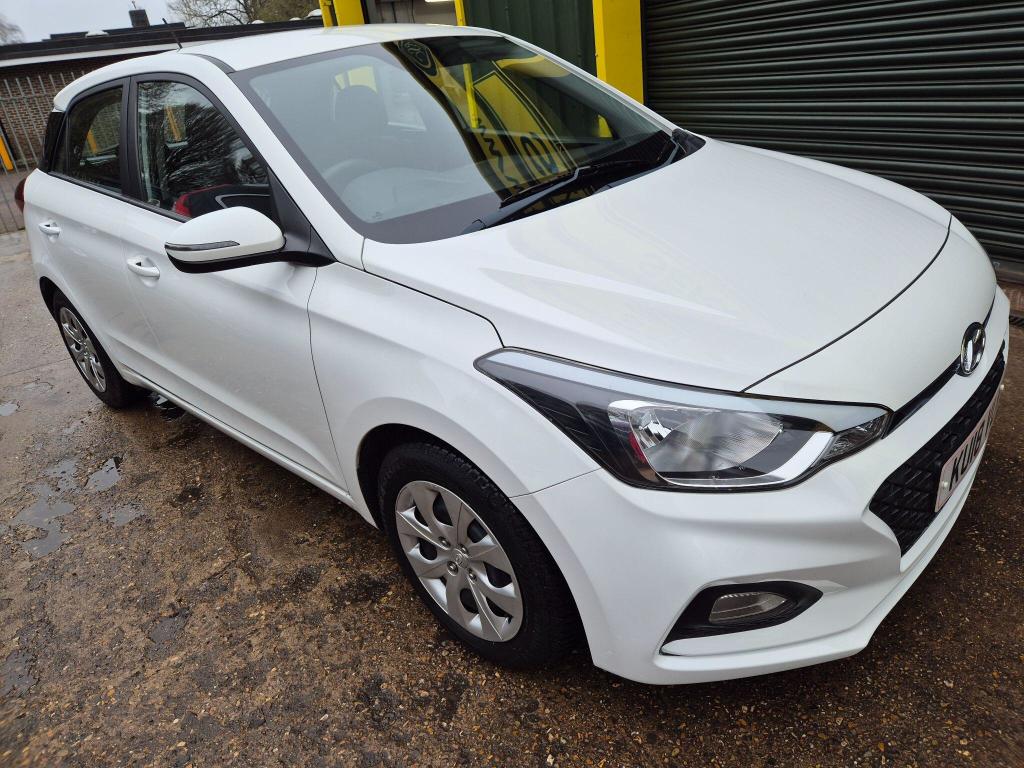 Used Hyundai i20 2018 for sale - 77791904: Photo 3