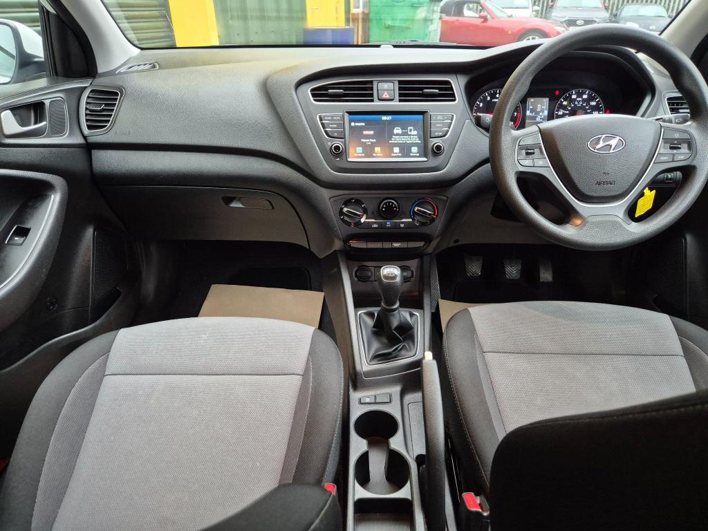 Used Hyundai i20 2018 for sale - 77791904: Photo 35