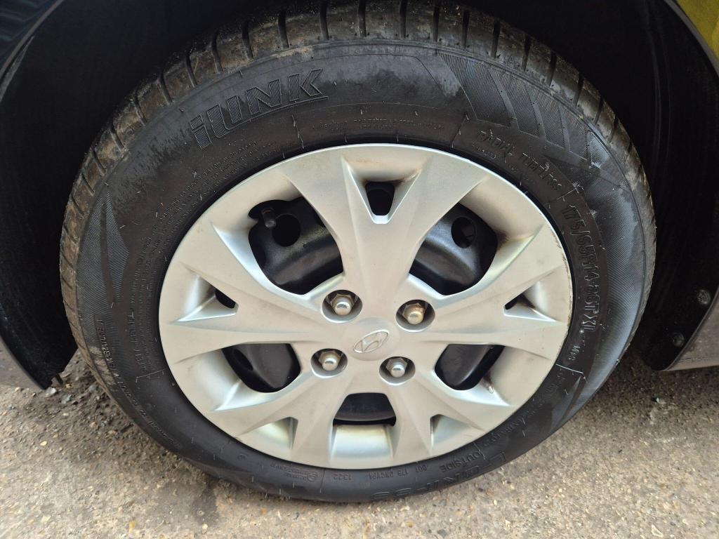 Used Hyundai i10 2017 for sale - 77743126: Photo 13