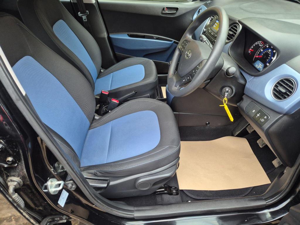 Used Hyundai i10 2017 for sale - 77743126: Photo 14