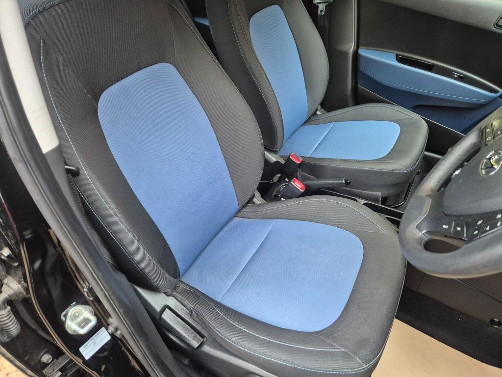 Used Hyundai i10 2017 for sale - 77743126: Photo 16