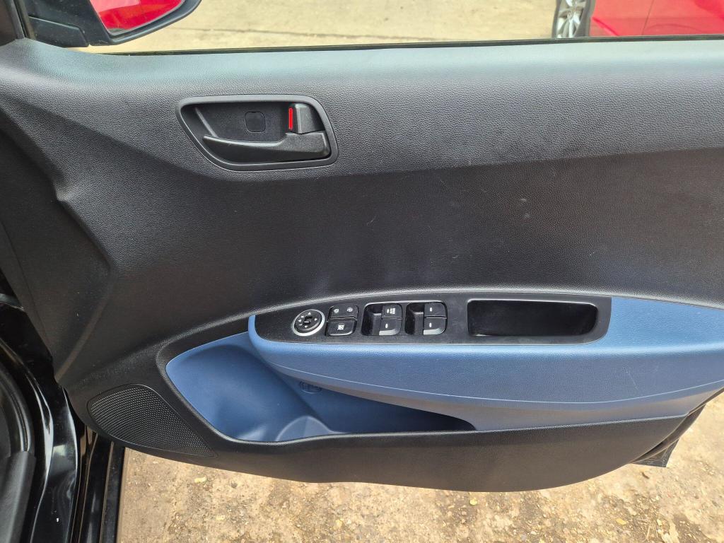 Used Hyundai i10 2017 for sale - 77743126: Photo 17