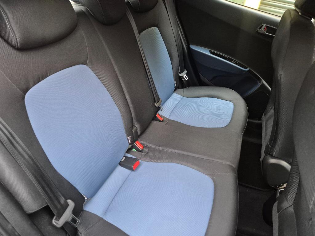 Used Hyundai i10 2017 for sale - 77743126: Photo 28