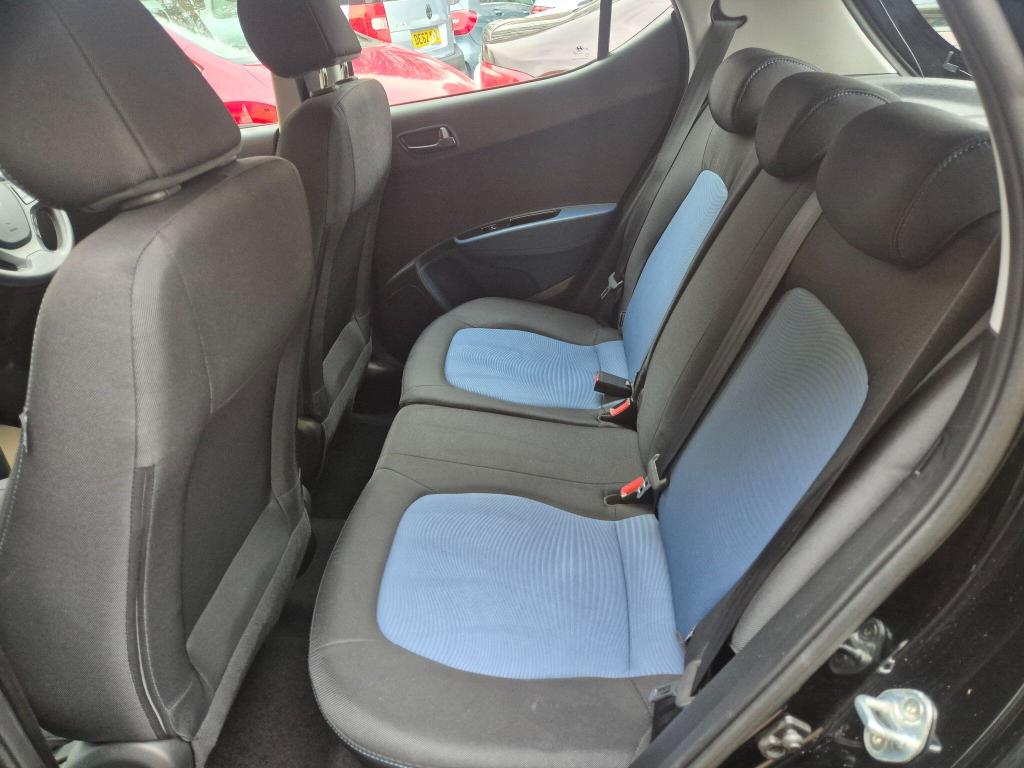 Used Hyundai i10 2017 for sale - 77743126: Photo 32