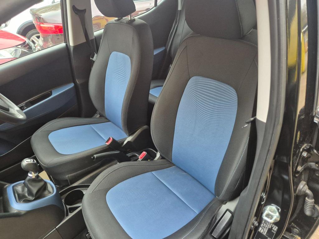 Used Hyundai i10 2017 for sale - 77743126: Photo 39