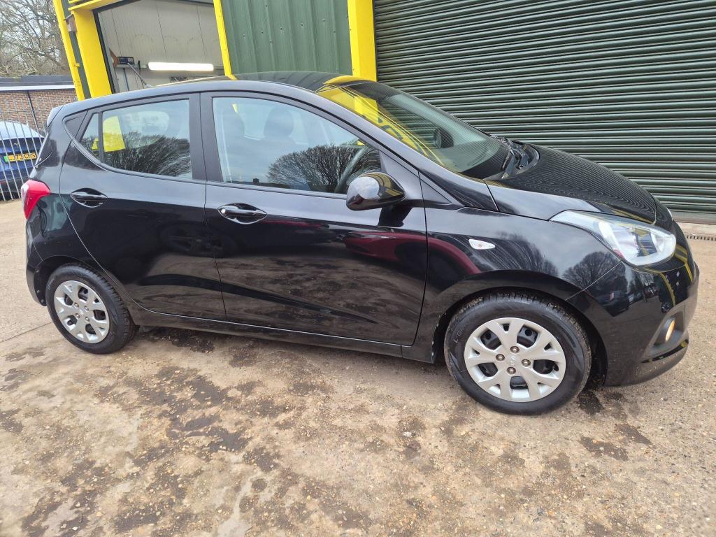 Used Hyundai i10 2017 for sale - 77743126: Photo 5