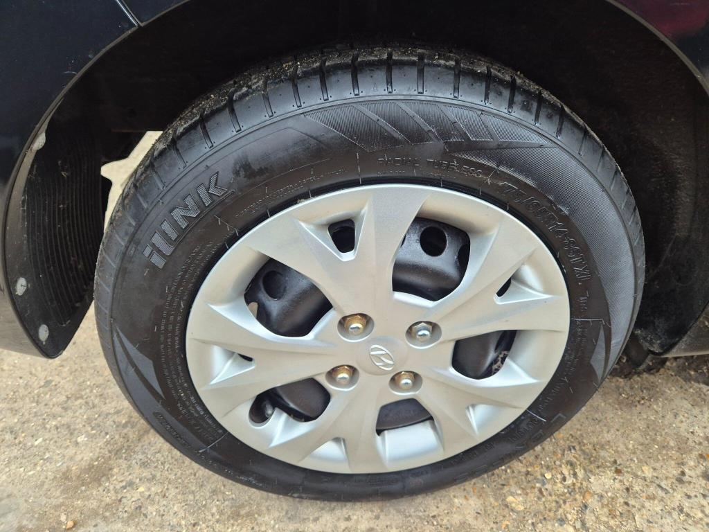 Used Hyundai i10 2017 for sale - 77743126: Photo 6