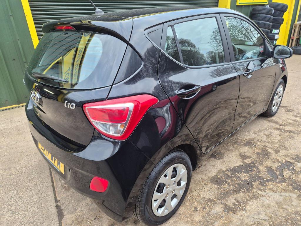 Used Hyundai i10 2017 for sale - 77743126: Photo 7