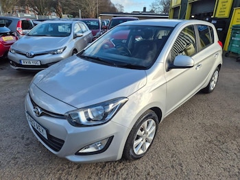 Used Hyundai i20 2013 for sale - 77048552: Photo
