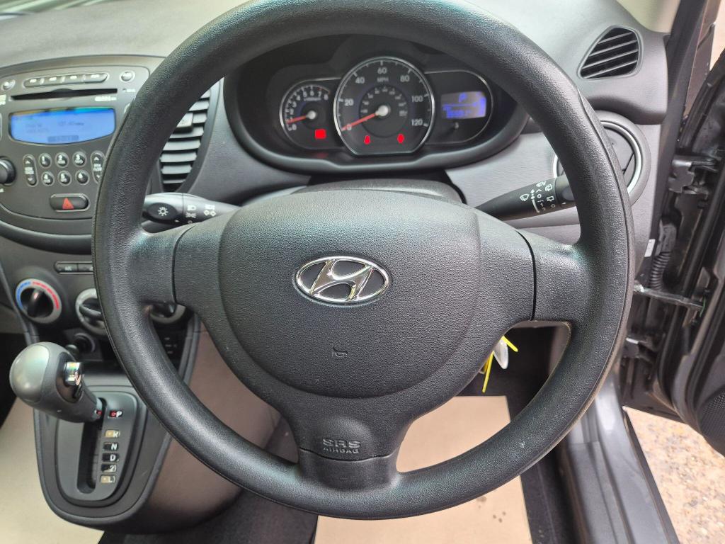 Used Hyundai i10 2013 for sale - 77676118: Photo 18