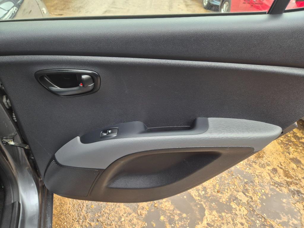 Used Hyundai i10 2013 for sale - 77676118: Photo 26