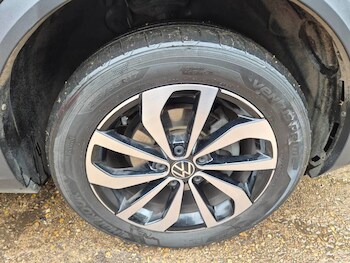 Used Volkswagen T-Roc 2023 for sale - 78340734: Photo