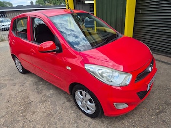 Used Hyundai i10 2011 for sale - 79111671: Photo