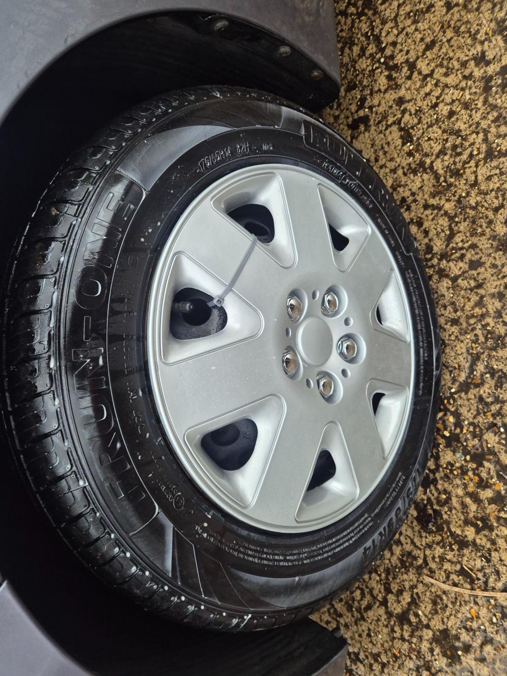 Used Hyundai i10 2017 for sale - 77363857: Photo 12