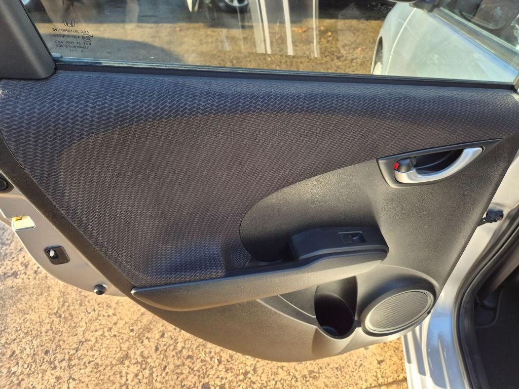 Used Honda Jazz 2015 for sale - 77023048: Photo 35