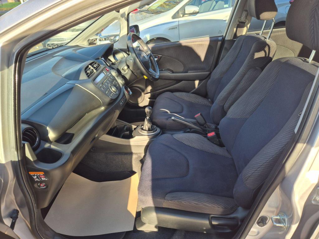 Used Honda Jazz 2015 for sale - 77023048: Photo 37