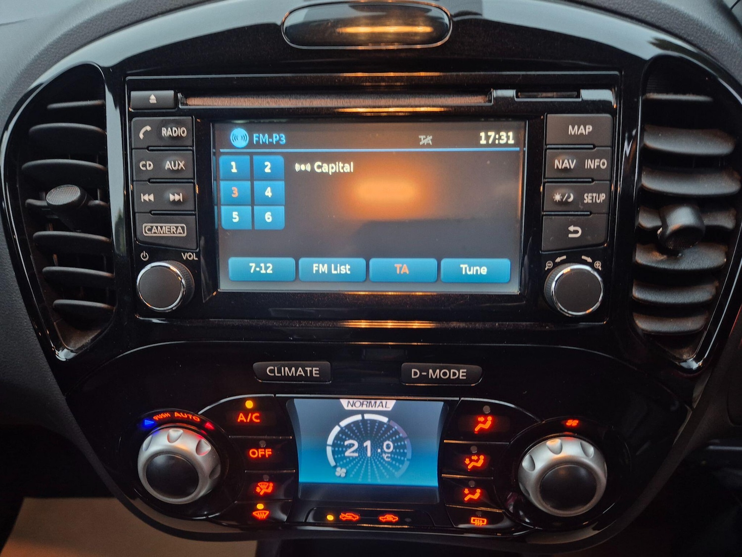 Used Nissan Juke 2015 for sale - 77015612: Photo 27