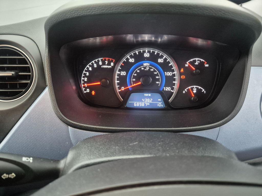 Used Hyundai i10 2017 for sale - 77830282: Photo 22