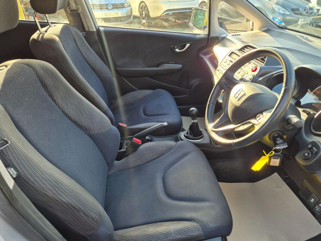 Used Honda Jazz 2015 for sale - 77187683: Photo 14