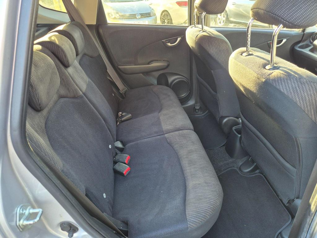 Used Honda Jazz 2015 for sale - 77187683: Photo 26