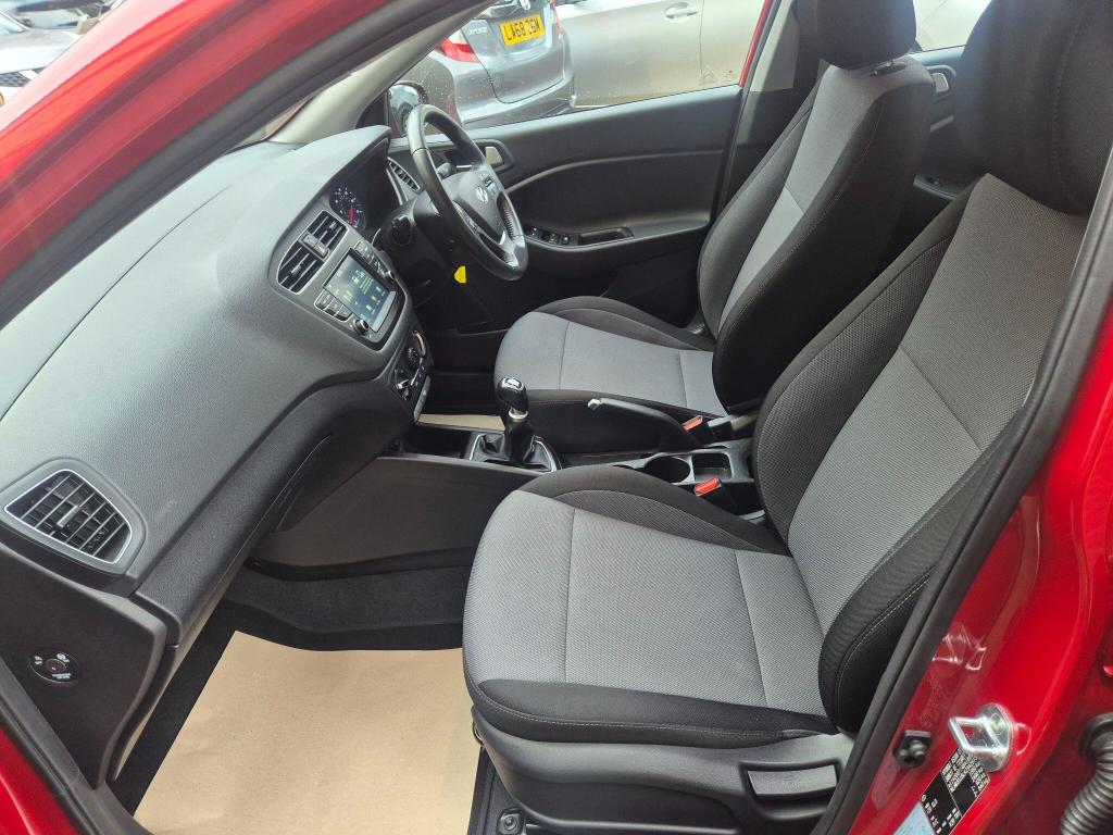 Used Hyundai i20 2019 for sale - 77220631: Photo 39