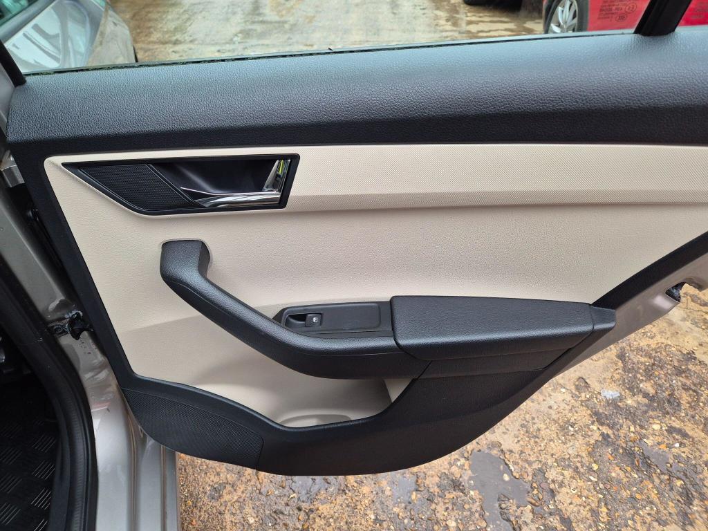 Used Skoda Fabia 2018 for sale - 77408744: Photo 34