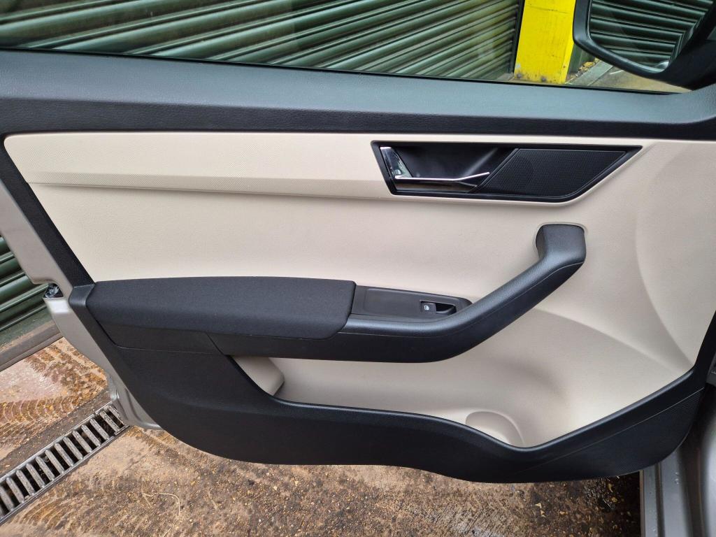 Used Skoda Fabia 2018 for sale - 77408744: Photo 45