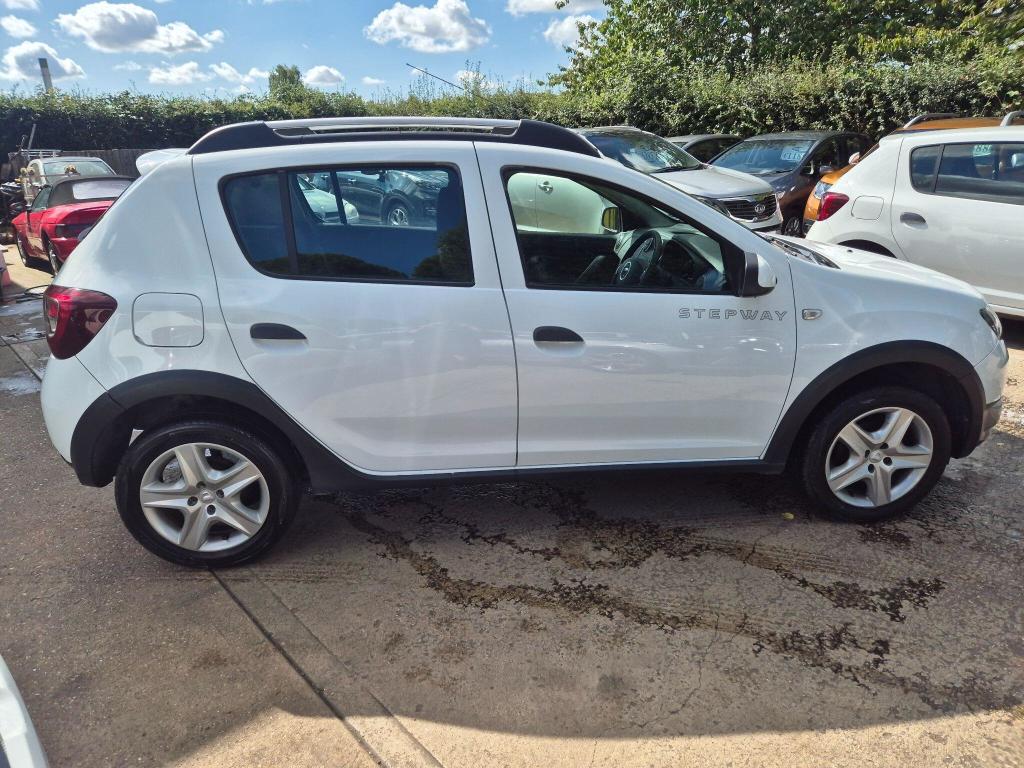 Used Dacia Sandero Stepway 2016 for sale - 77962103: Photo 5