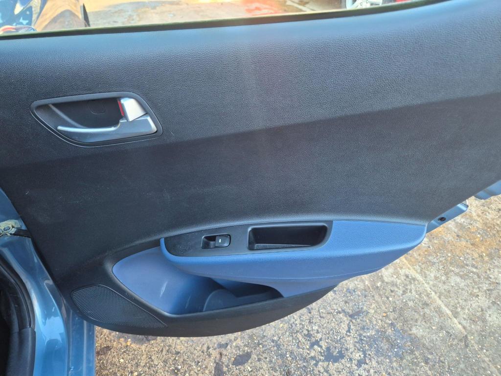 Used Hyundai i10 2015 for sale - 77034414: Photo 27