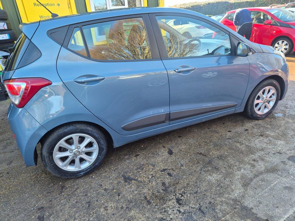 Used Hyundai i10 2015 for sale - 77034414: Photo 4