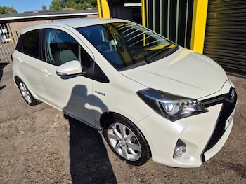 Used Toyota Yaris 2015 for sale - 79467779: Photo