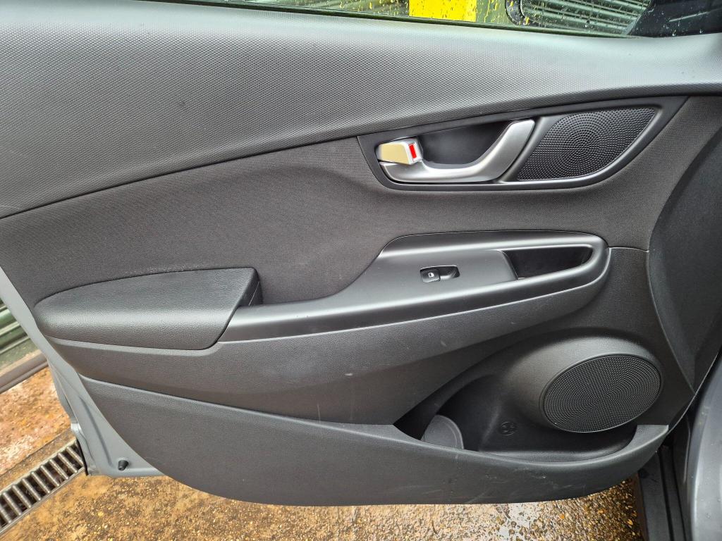 Used Hyundai KONA 2022 for sale - 77211619: Photo 46