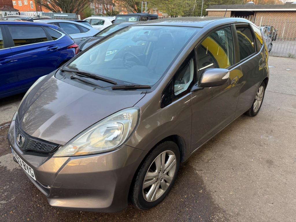Used Honda Jazz 2013 for sale - 77962104: Photo 1