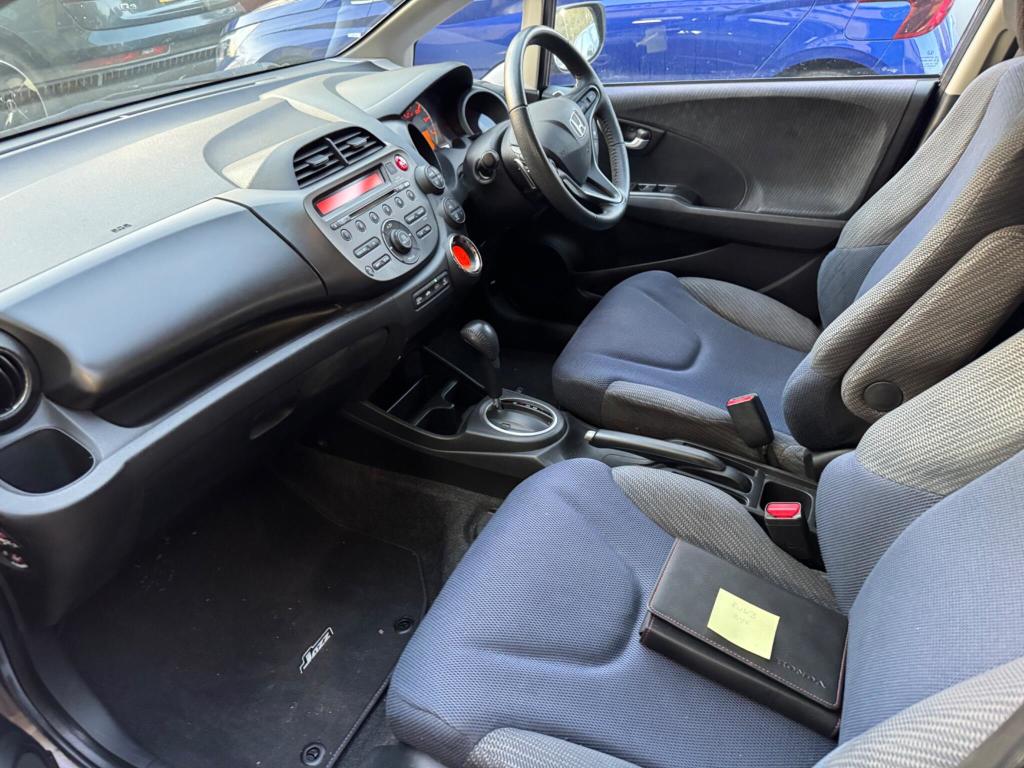 Used Honda Jazz 2013 for sale - 77962104: Photo 11