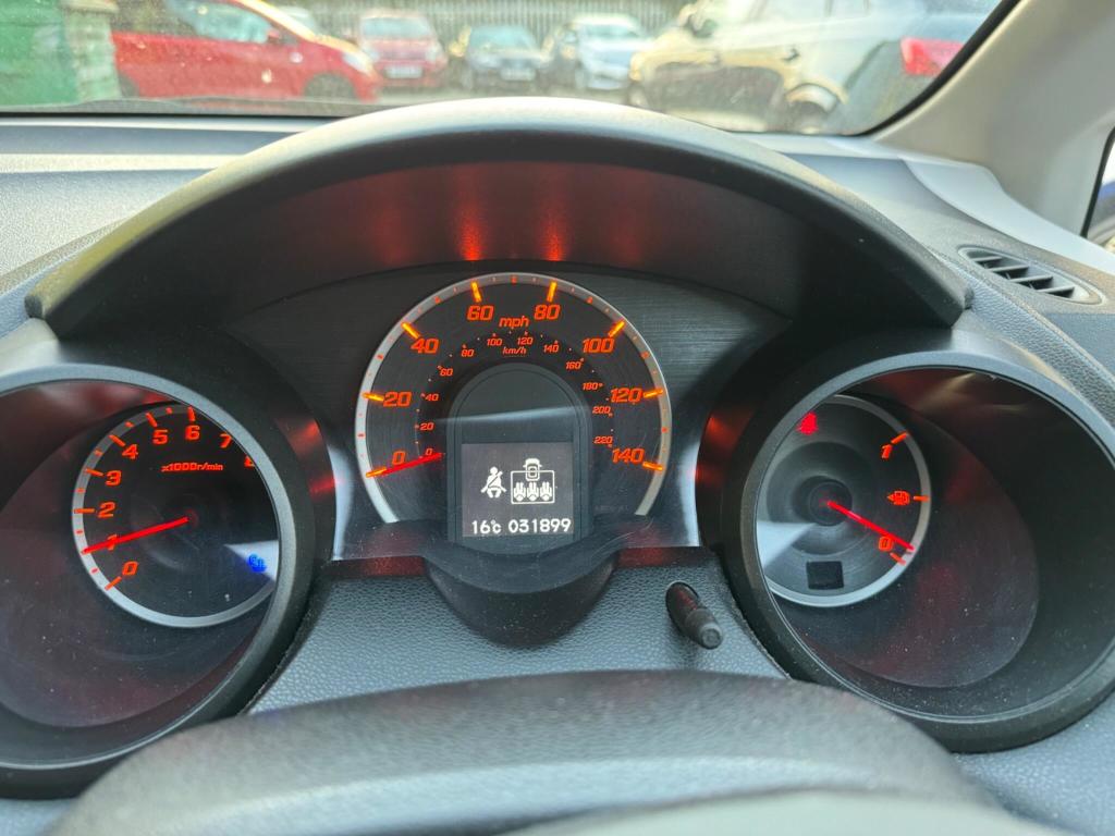 Used Honda Jazz 2013 for sale - 77962104: Photo 13