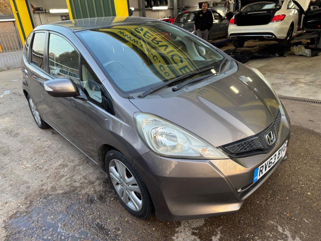 Used Honda Jazz 2013 for sale - 77962104: Photo 4