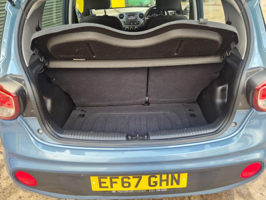 Used Hyundai i10 2017 for sale - 77034349: Photo 32