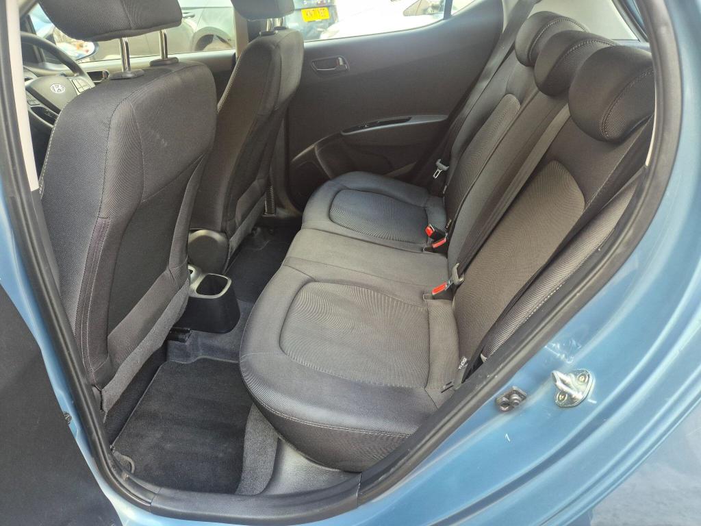 Used Hyundai i10 2017 for sale - 77034349: Photo 33