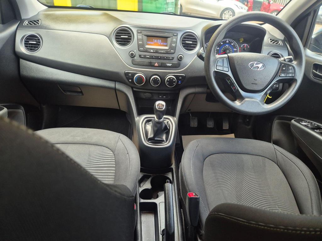 Used Hyundai i10 2017 for sale - 77034349: Photo 38