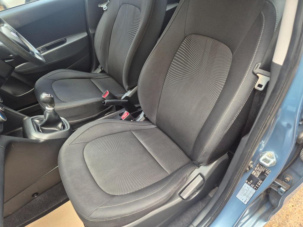 Used Hyundai i10 2017 for sale - 77034349: Photo 41