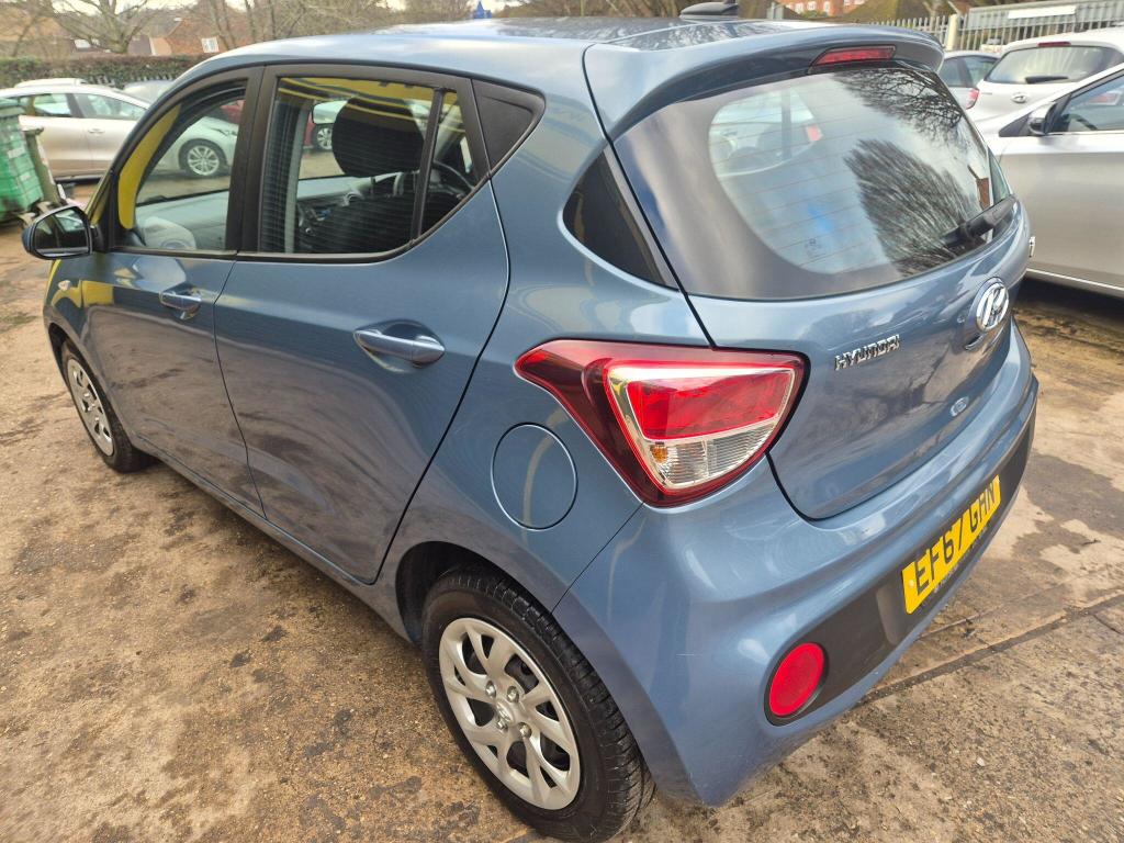 Used Hyundai i10 2017 for sale - 77034349: Photo 9