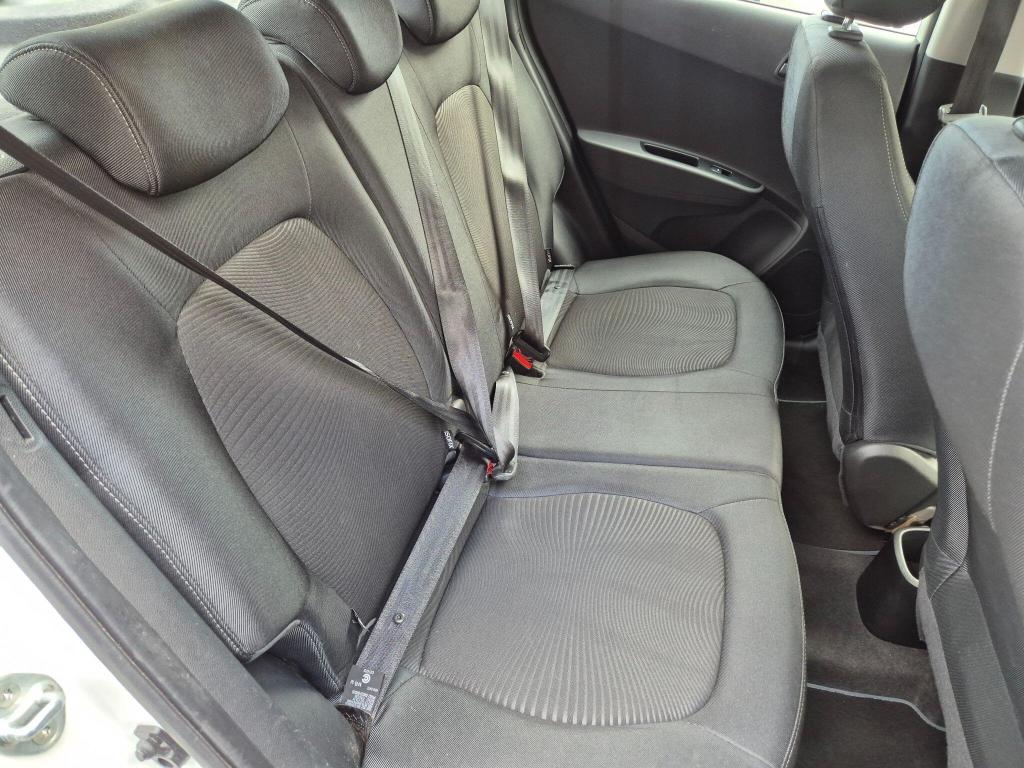 Used Hyundai i10 2017 for sale - 77034345: Photo 27