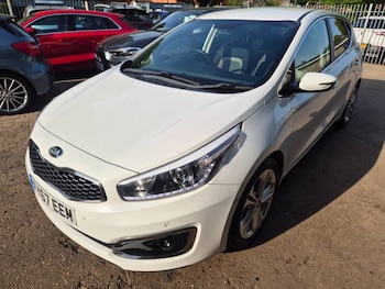 Used Kia Ceed 2017 for sale - 78340772: Photo