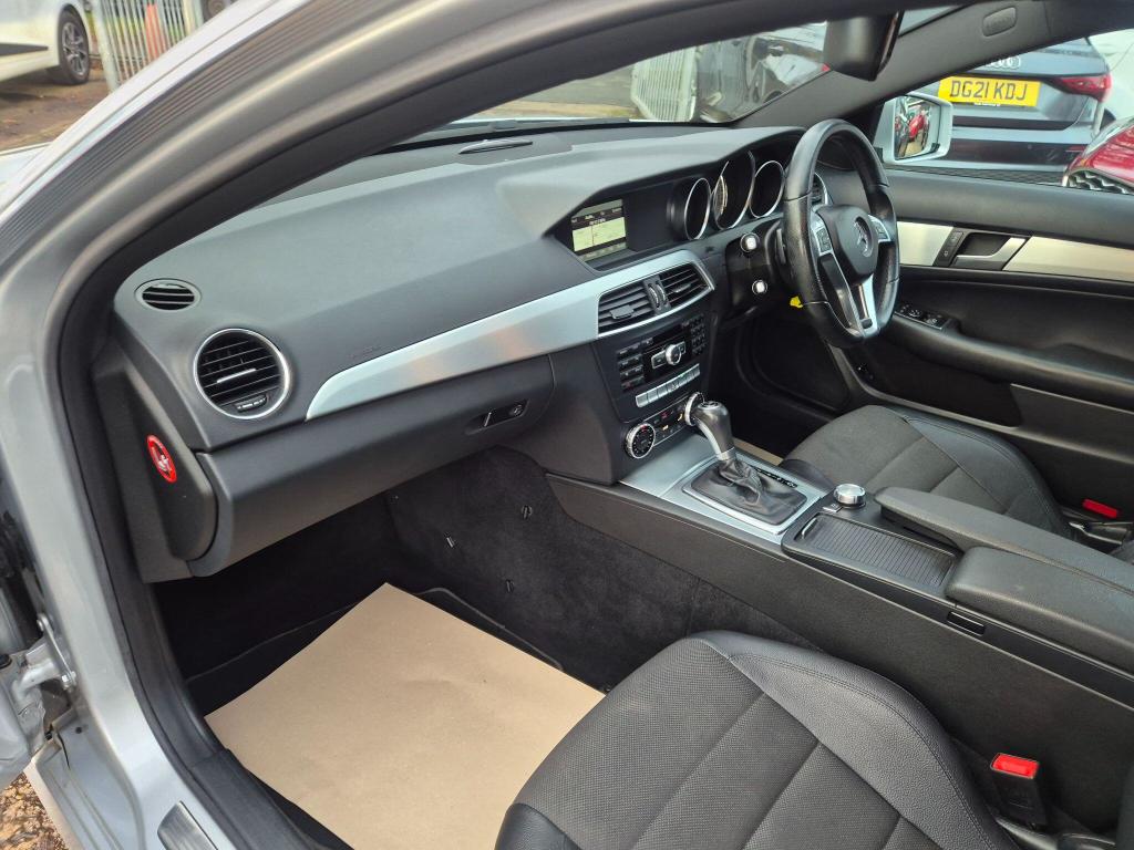 Used Mercedes-Benz C Class 2013 for sale - 77743106: Photo 35