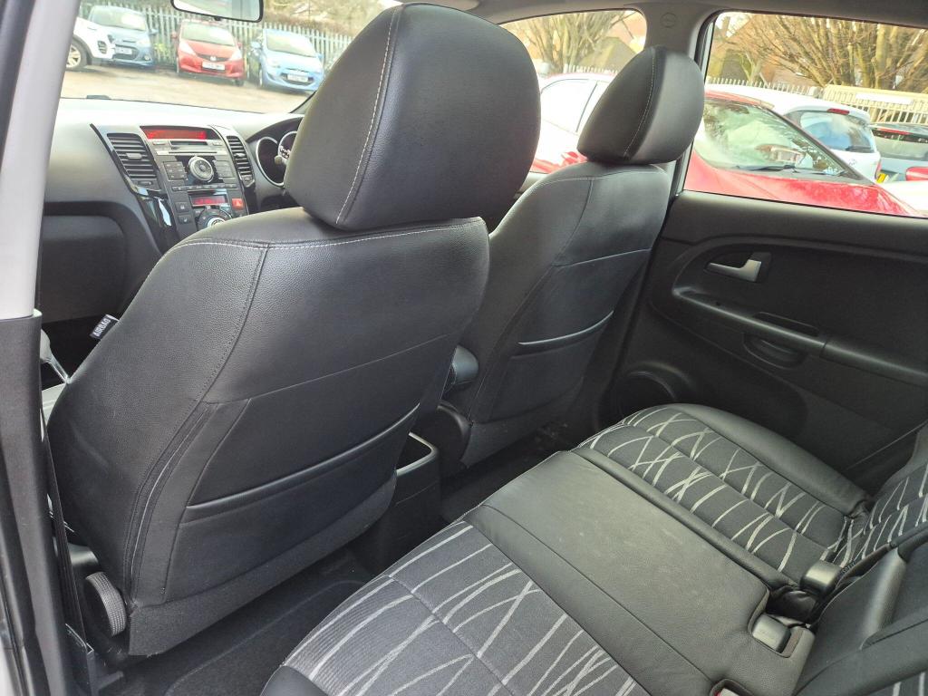 Used Kia Venga 2012 for sale - 77233909: Photo 40