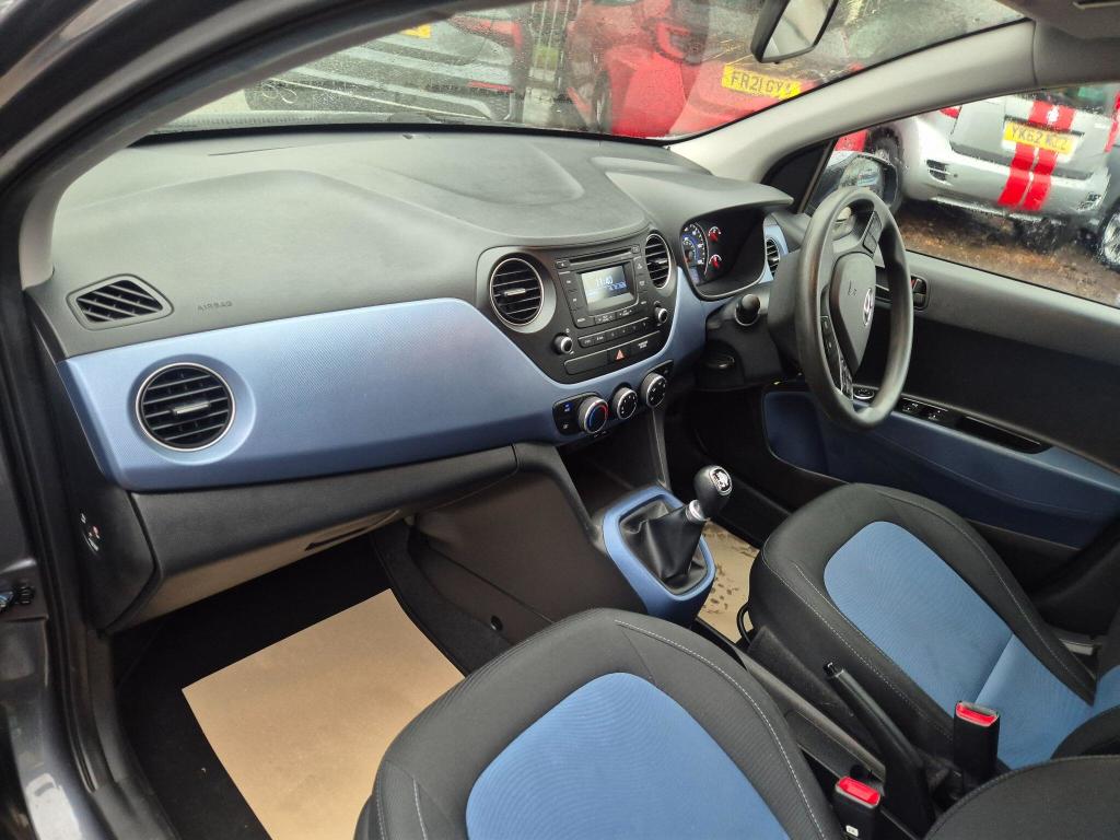 Used Hyundai i10 2017 for sale - 77802522: Photo 38