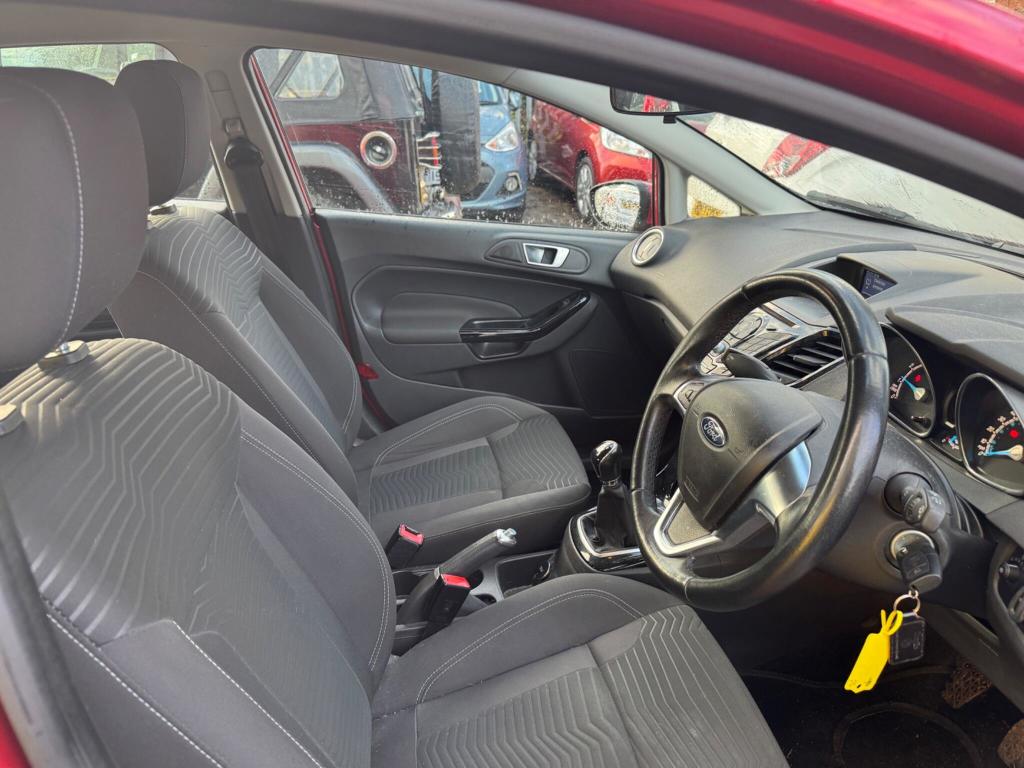 Used Ford Fiesta 2015 for sale - 77310825: Photo 6
