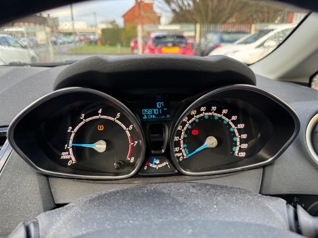 Used Ford Fiesta 2015 for sale - 77310825: Photo 7